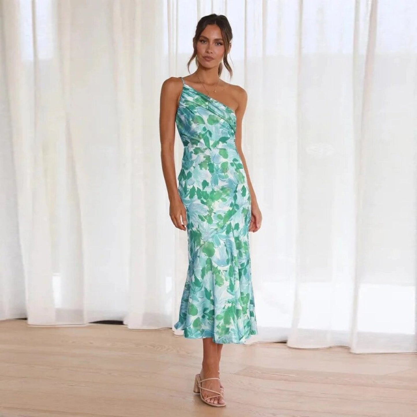 Vestido maxi mujer de verano con corte asimétrico y estampado