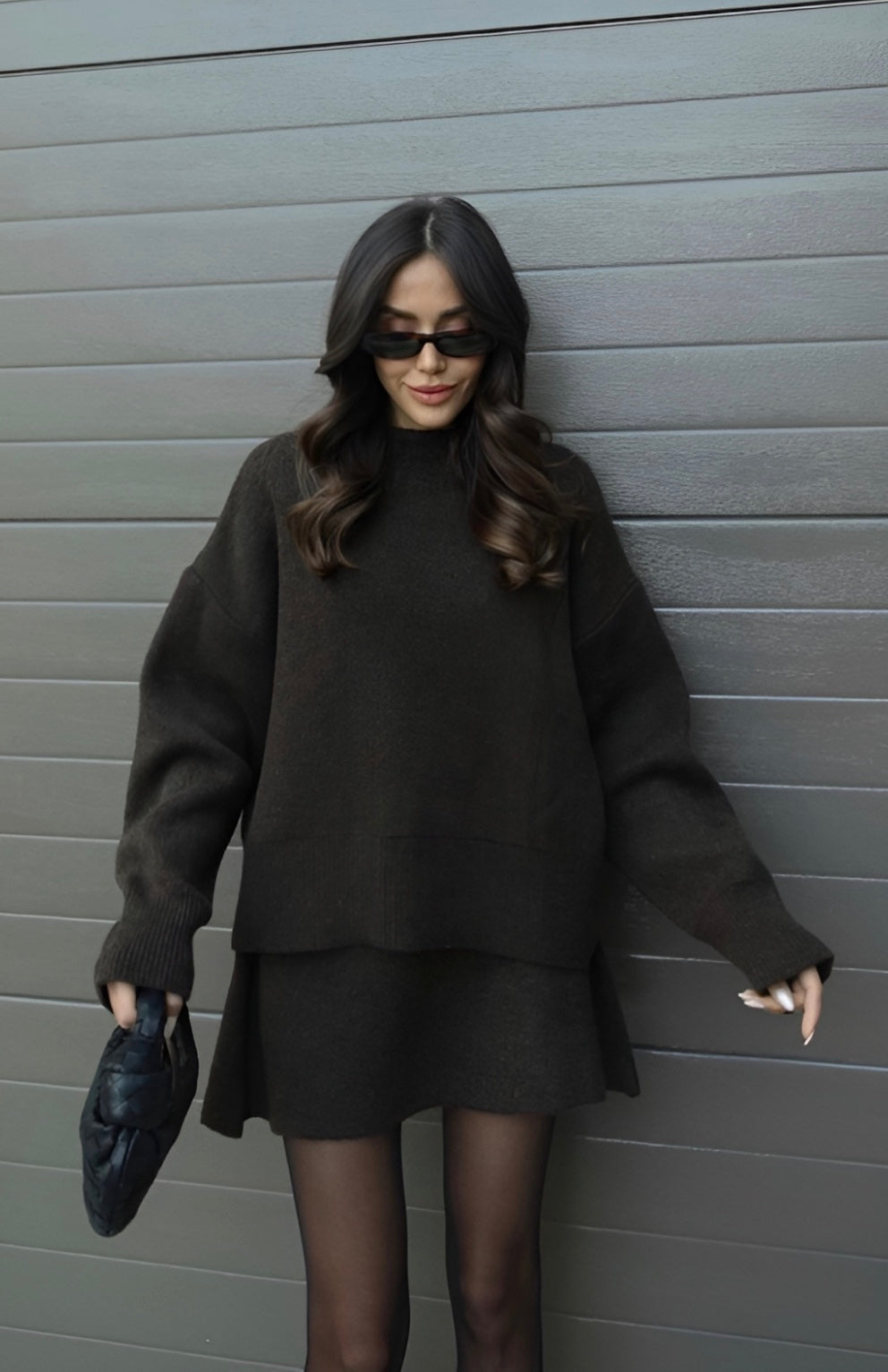 Conjunto Mujer Minifalda y Jersey Oversize Ajuste Holgado