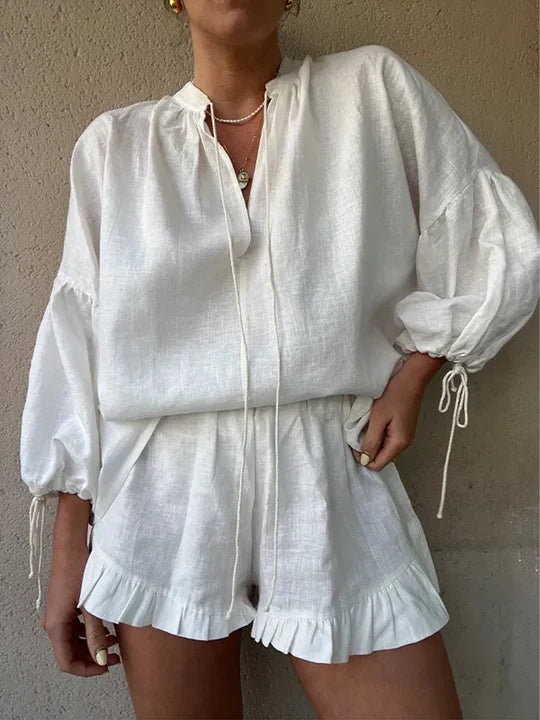 Conjunto Mujer Blusa y Pantalón Corto Poliéster Cuello en V Volantes