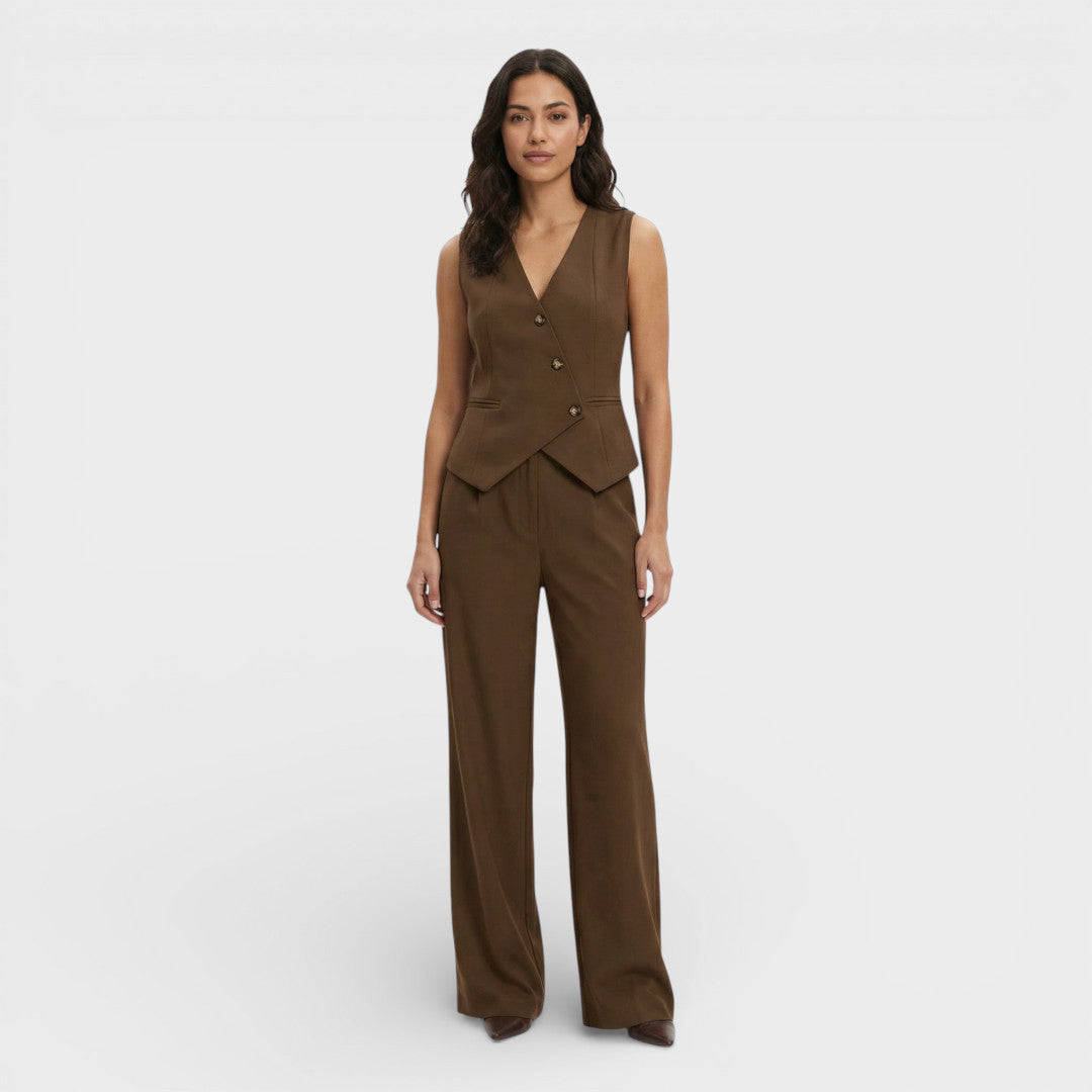 Conjunto Mujer Chaleco y Pantalón Ajustado