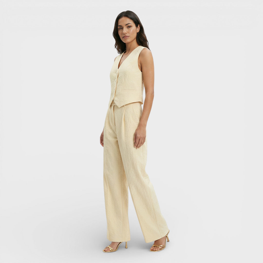 Conjunto Mujer Chaleco y Pantalón Ancho