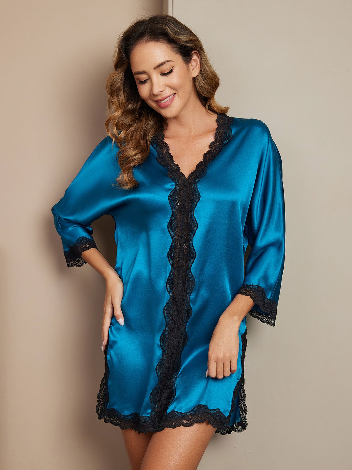 Pijama Mujer Satinado con Encaje Dos Piezas