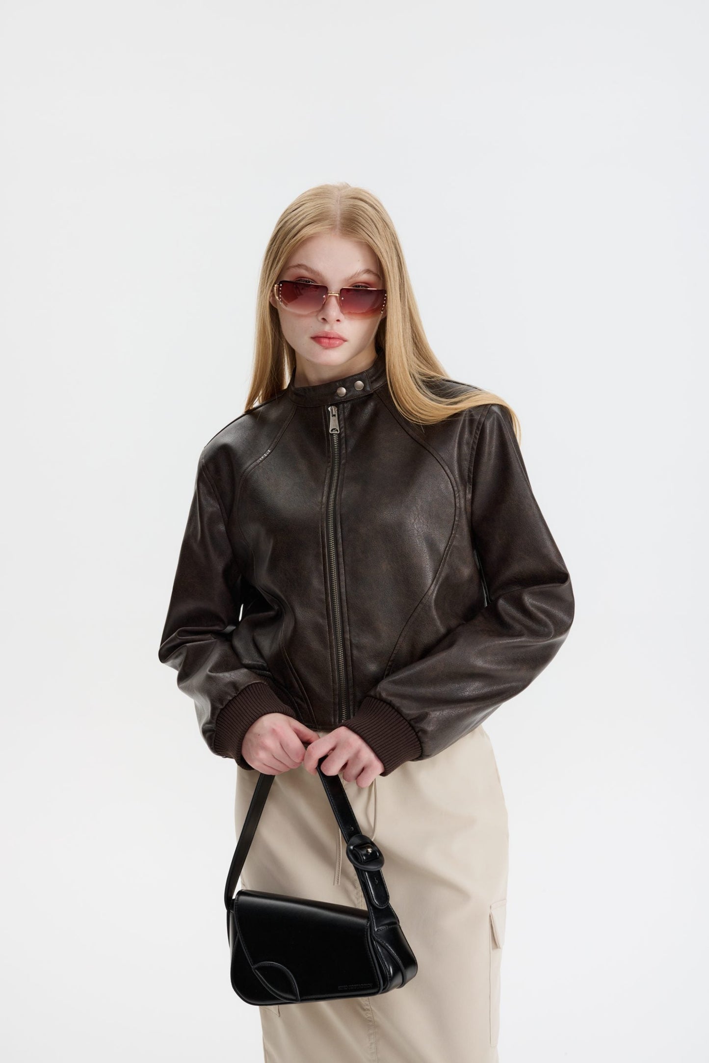 Chaqueta Mujer de Cuero Ajuste Clásico