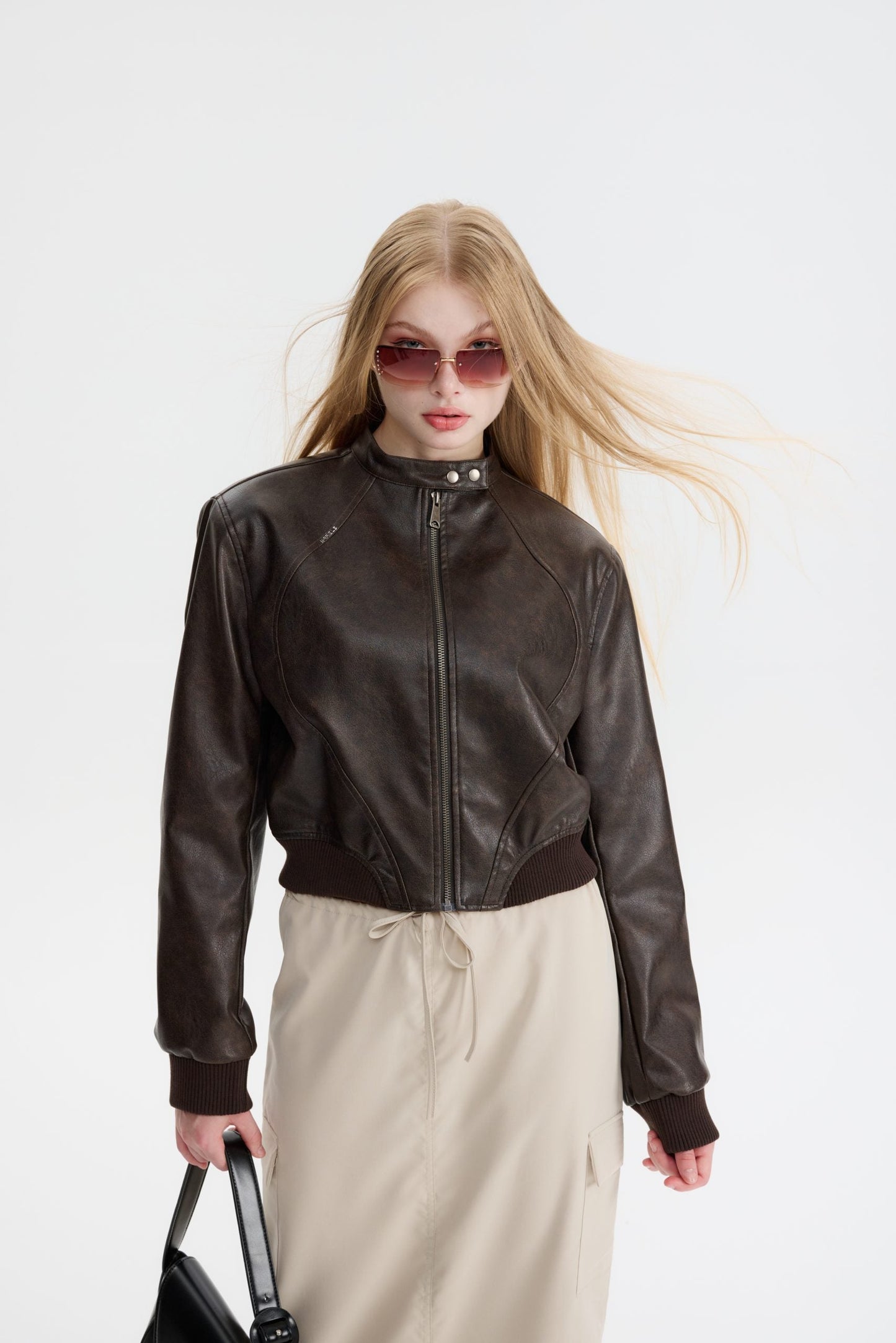 Chaqueta Mujer de Cuero Ajuste Clásico