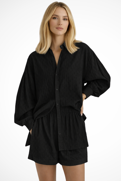 Conjunto Mujer Camisa Broderie y Pantalones Cortos