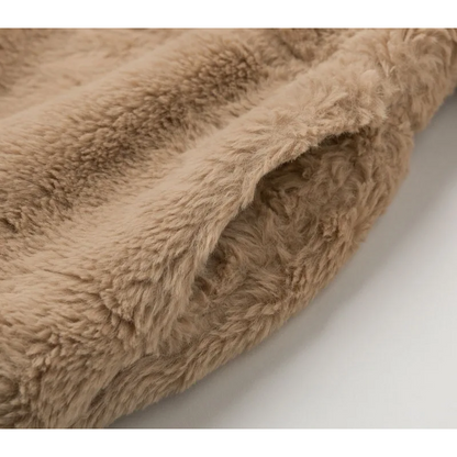 Chaqueta corta mujer teddy con cremallera y cuello alto