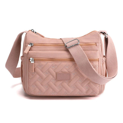Bolso de hombro Mujer con acabado elegante y diseño clásico