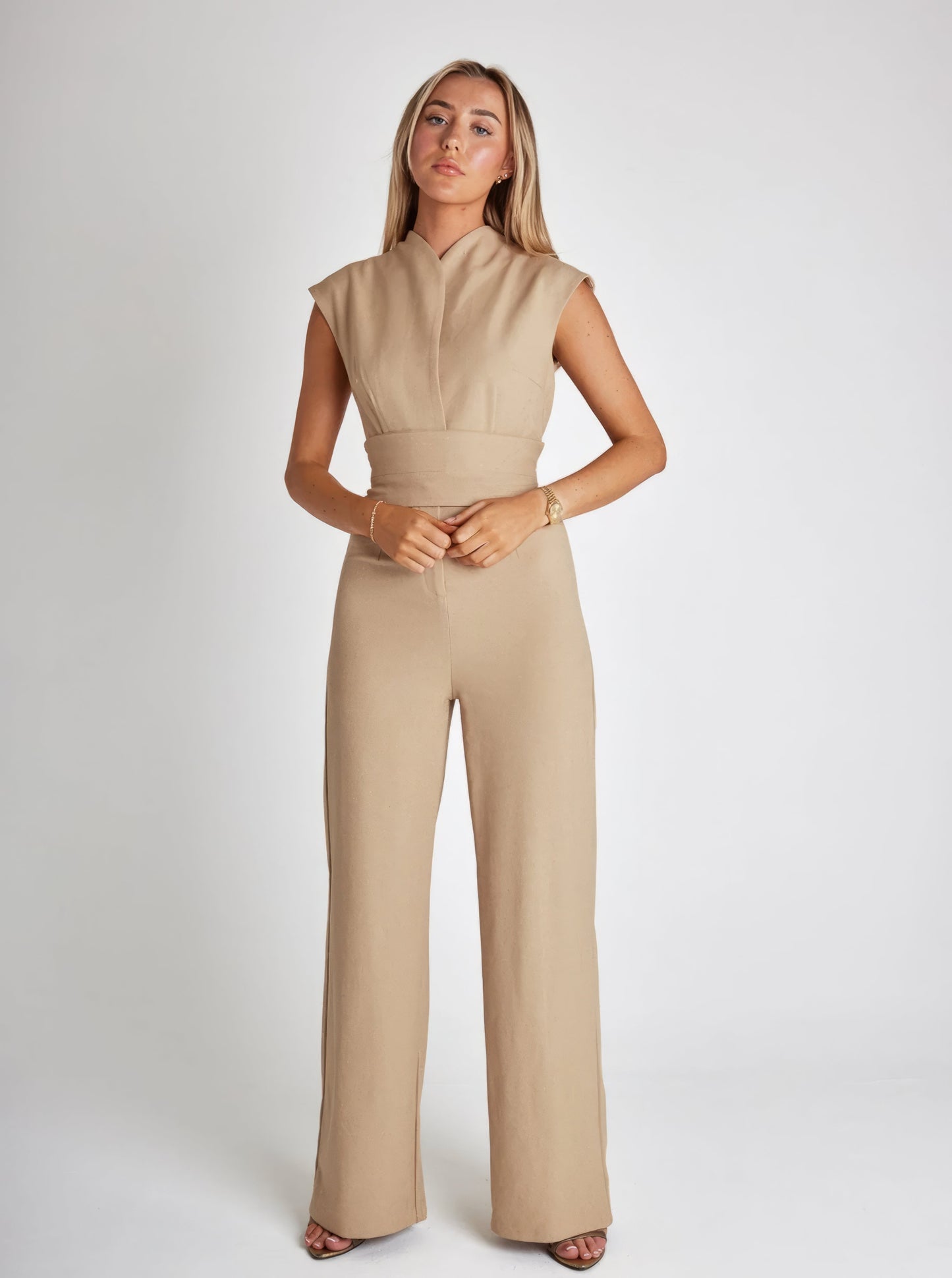 Mono fiesta Mujer con diseño sofisticado ajuste elegante