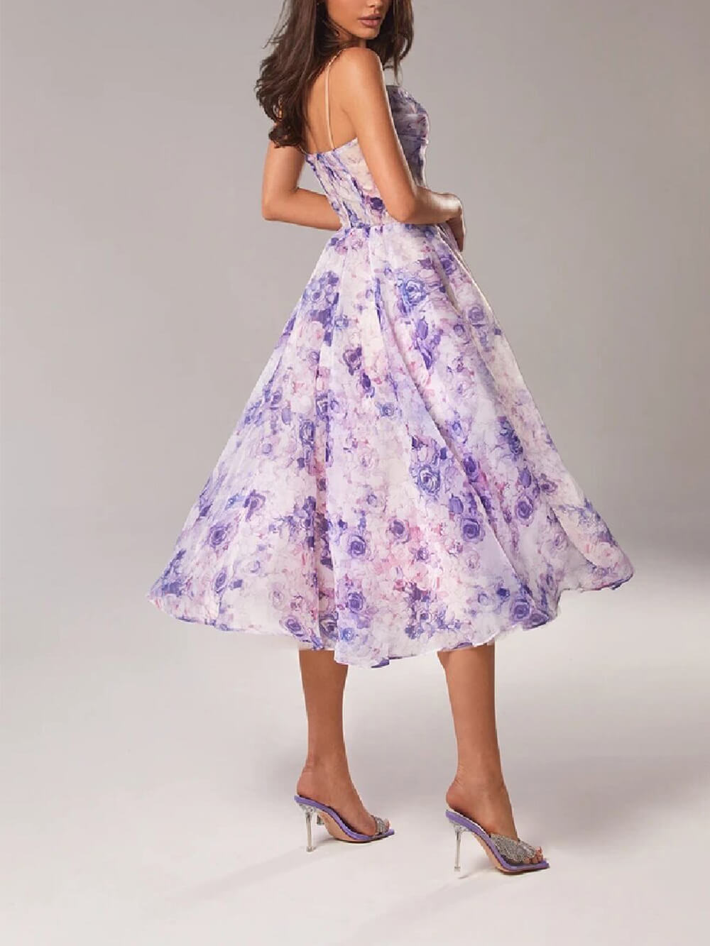 Vestido midi mujer con tirantes finos y corte en A