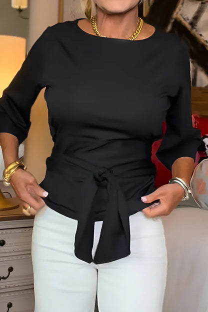 Mujer con Lazo en la Cintura Estilo Elegante