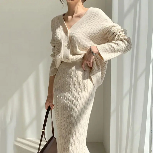 Conjunto Mujer Suéter y Falda Punto Ajuste Relajado - Mavetta
