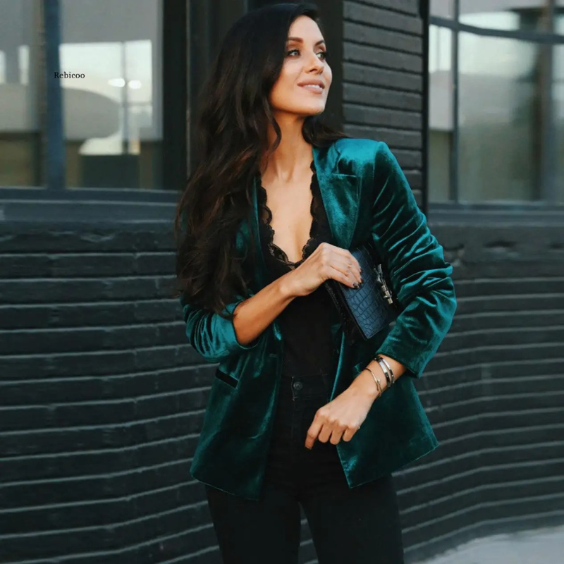 Blazer Mujer de Terciopelo Corte Ajustado Elegante - Mavetta