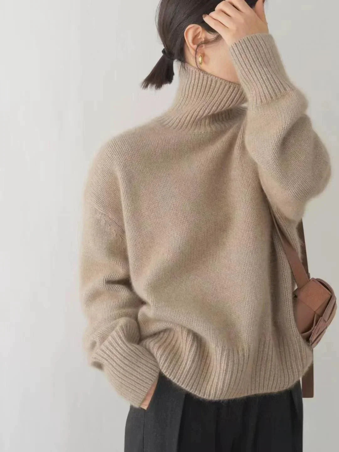 Jersey Mujer de Cachemir Cuello Alto Corte Atemporal