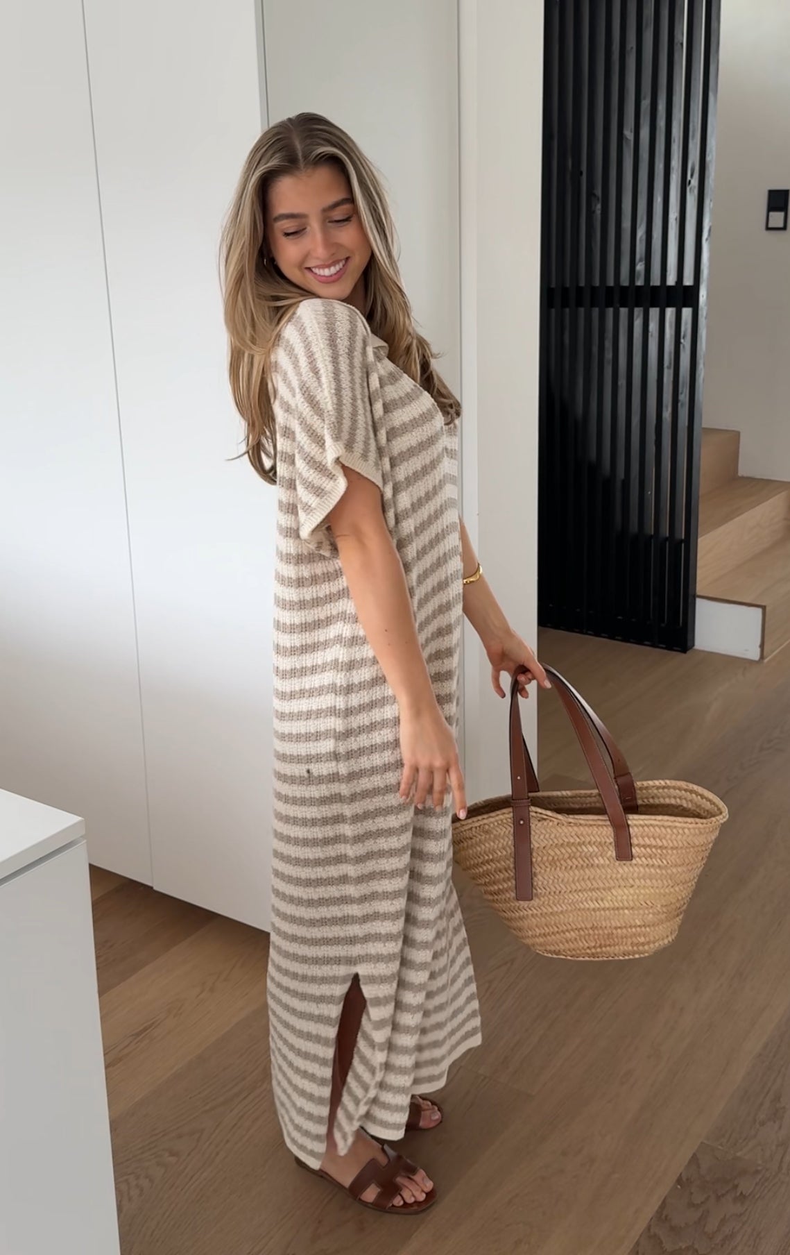 Vestido largo mujer con corte fluido y tejido ligero verano