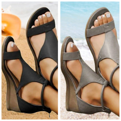 Sandalias ortopédicas niña de piel con tacón