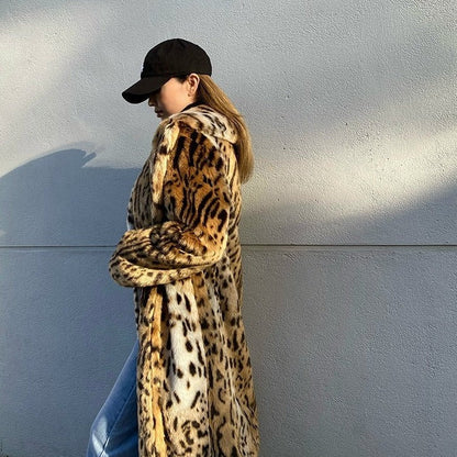 Abrigo Mujer con Estampado Animal Ajuste Regular
