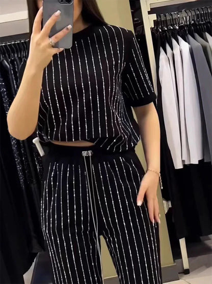 Conjunto Mujer Comodo con Detalles Brillantes