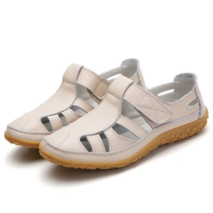 Sandalias romanas mujer de cuero suave caladas suela flexible