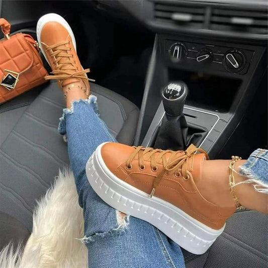 Zapatillas Mujer con Suela Gruesa Diseño Moderno - Mavetta