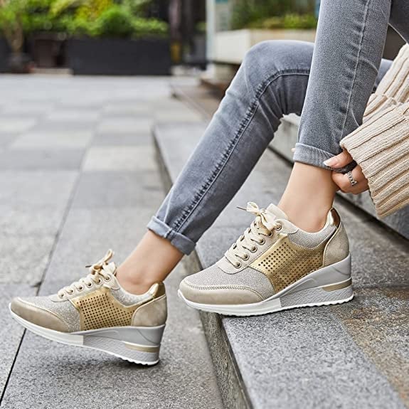 Zapatillas Mujer con Cuña y Diseño Deportivo Elegante - Mavetta