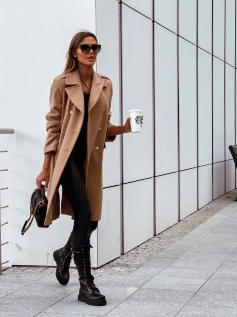Abrigo Mujer Slim Fit Doble Botonadura Detalles Elegantes