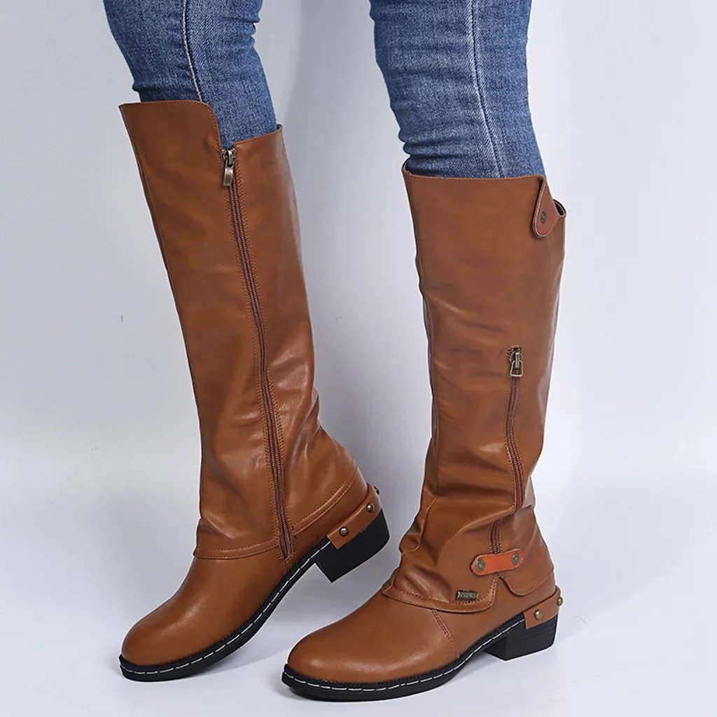 Botas altas mujer ligeras con cierre de botón metálico