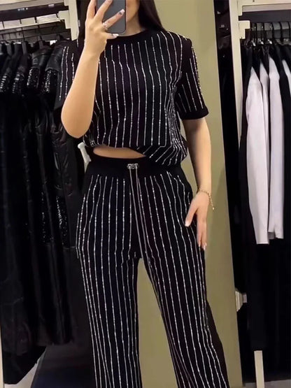 Conjunto Mujer Comodo con Detalles Brillantes