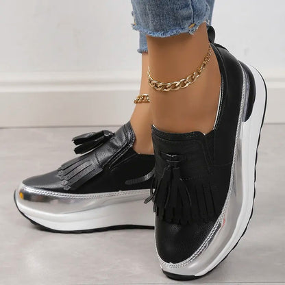 Zapatillas Mujer con Plataforma y Detalles de Flecos