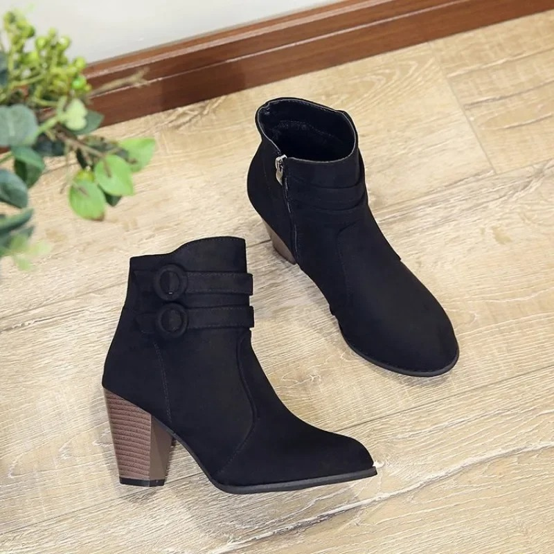 Botines Mujer de Tacón Alto con Correas Decorativas