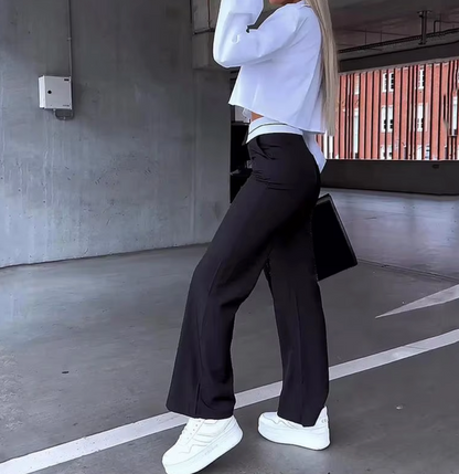 Conjunto Mujer Blazer Corto y Pantalón Formal