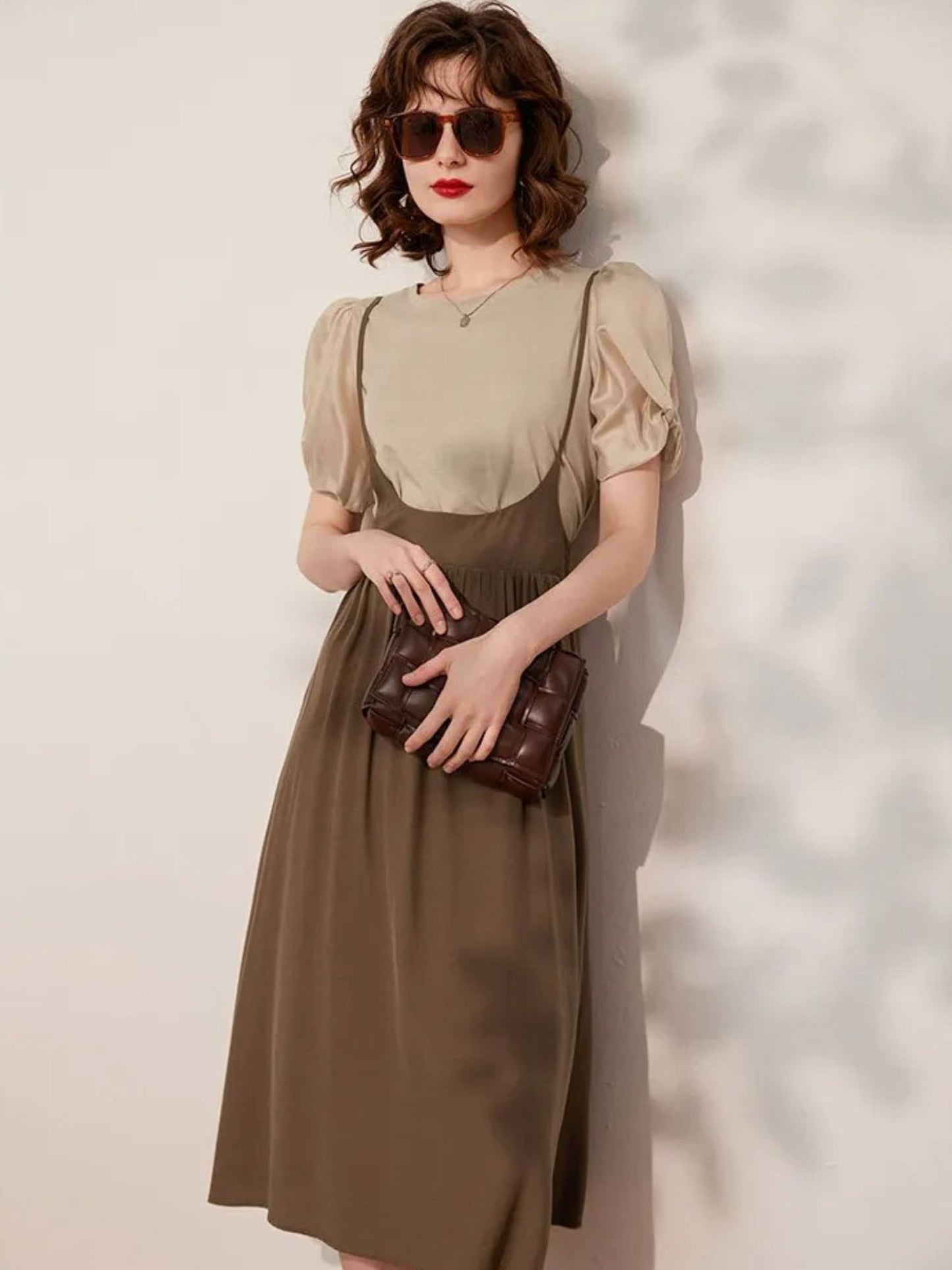 Conjunto Mujer de con Mangas Abullonadas y Falda Midi