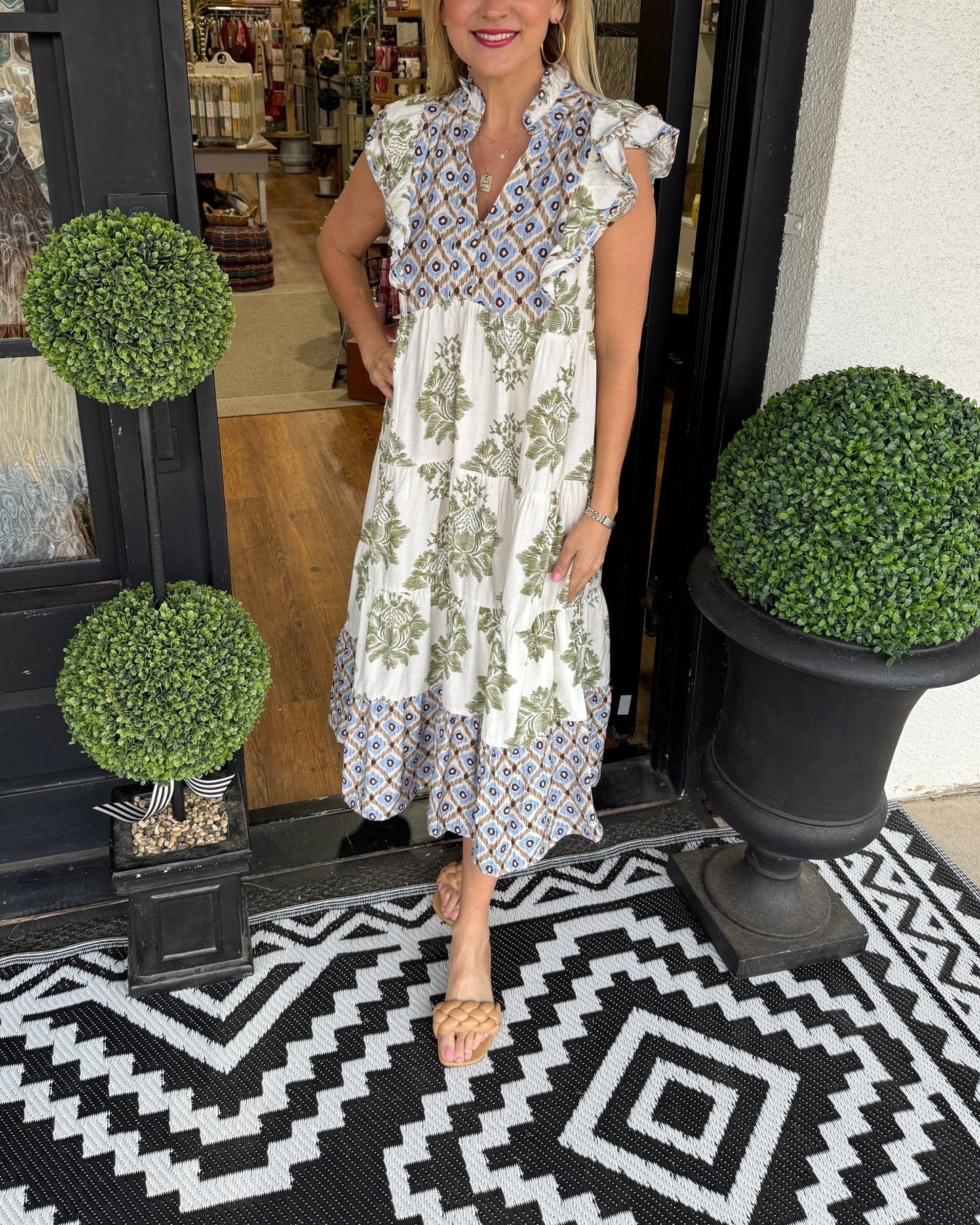 Vestido Mujer Floral Sin Mangas Cuello de Volantes