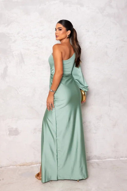 Vestido Mujer Satinado Manga Asimétrica