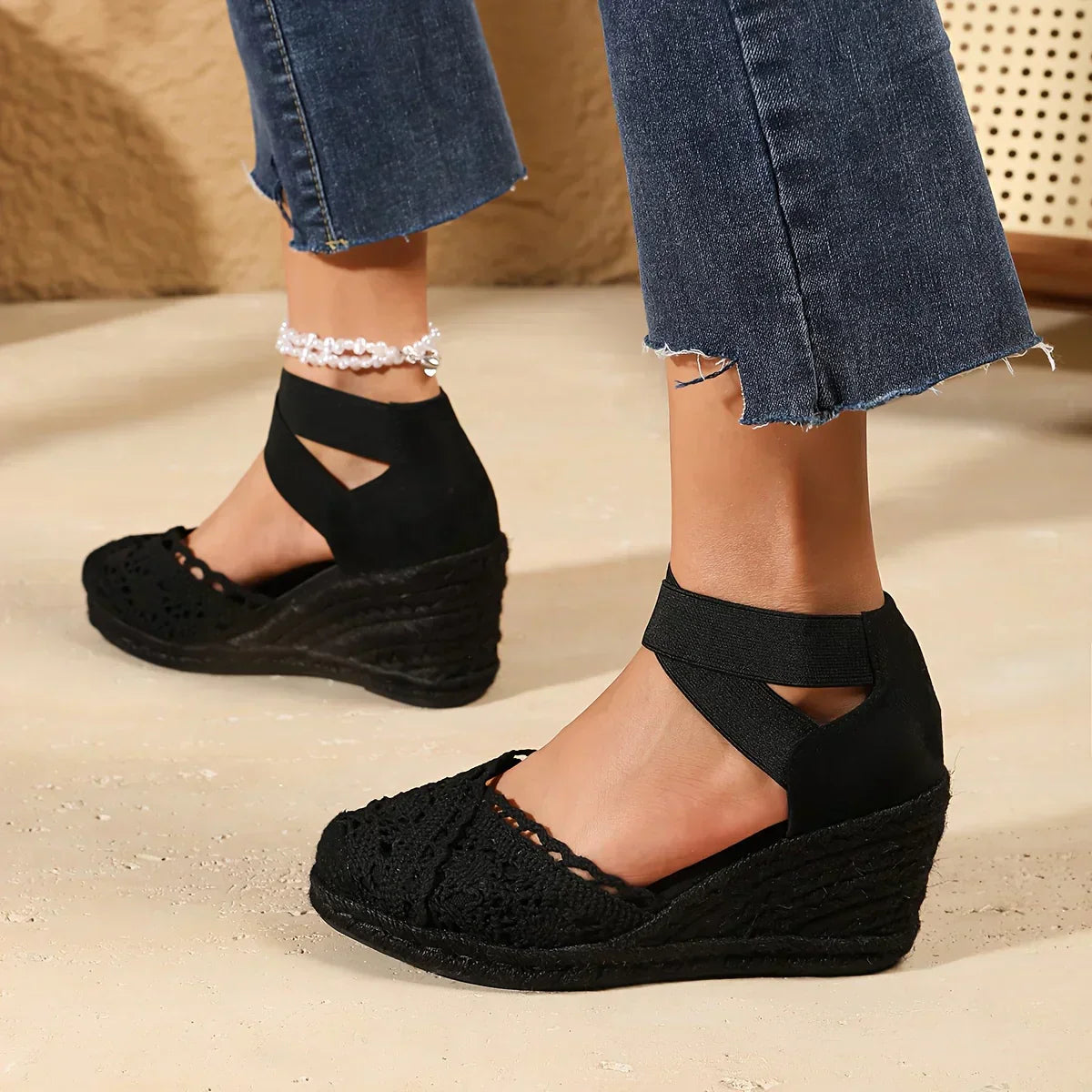 Zapatos Mujer de Cuña con Crochet y Tira Elástica en Tobillo