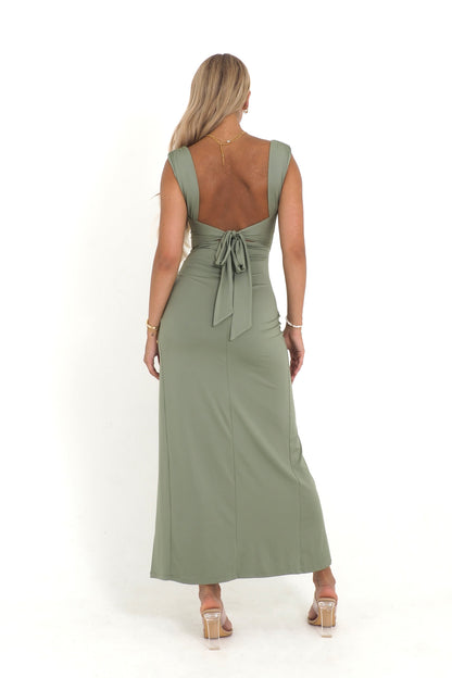 Vestido Mujer Corte Entallado Detalles Sutiles