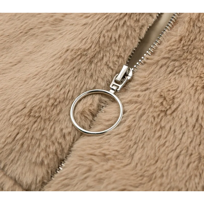 Chaqueta corta mujer teddy con cremallera y cuello alto
