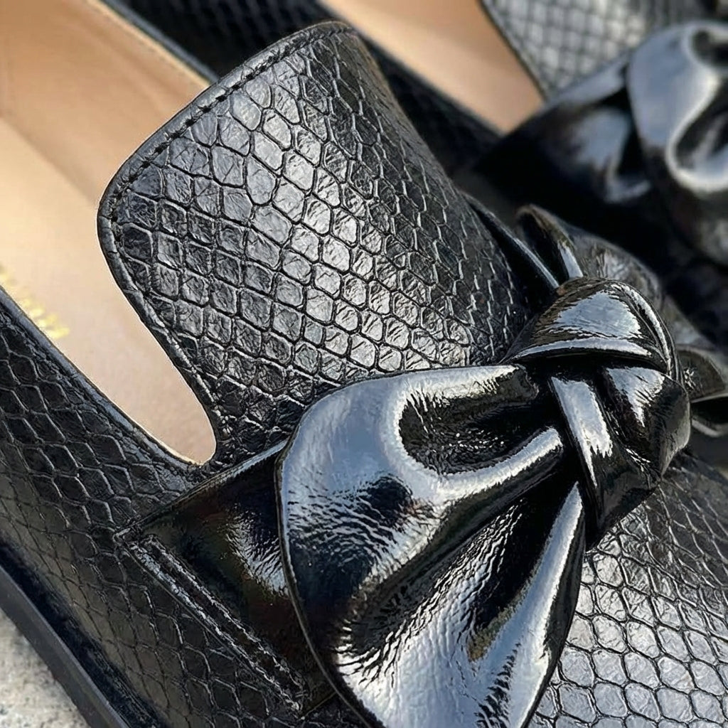 Mocasines Mujer Textura Escamas con Lazo