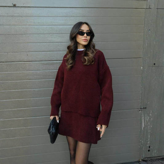 Conjunto Mujer Suéter y Falda Mini Ajuste Casual - Mavetta