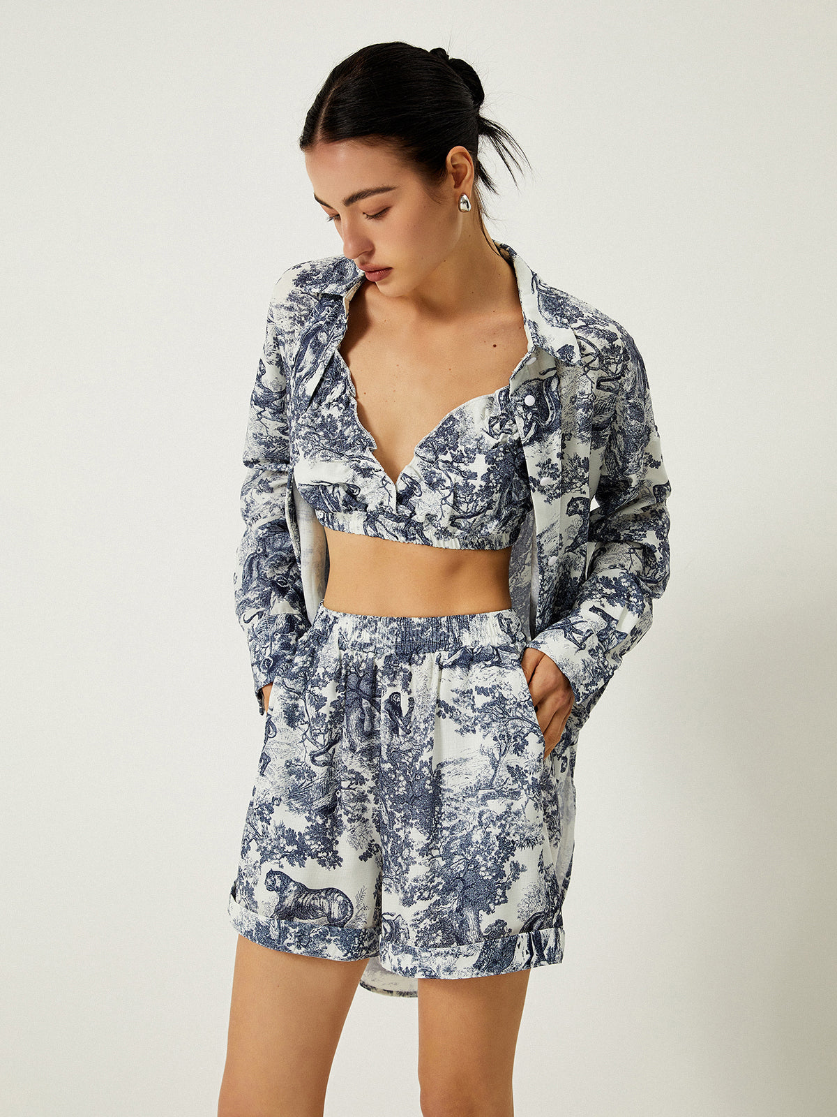 Conjunto Mujer de Tres Piezas Estampado Floral