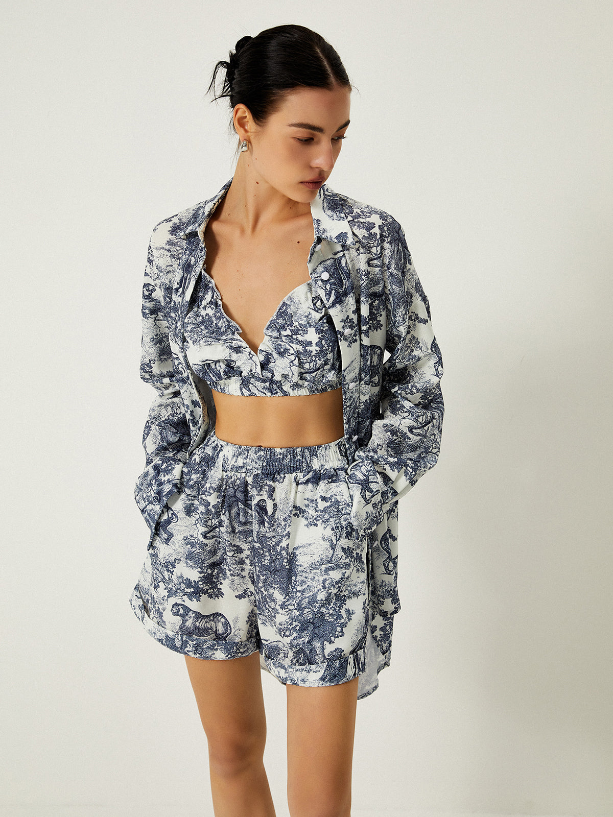 Conjunto Mujer de Tres Piezas Estampado Floral