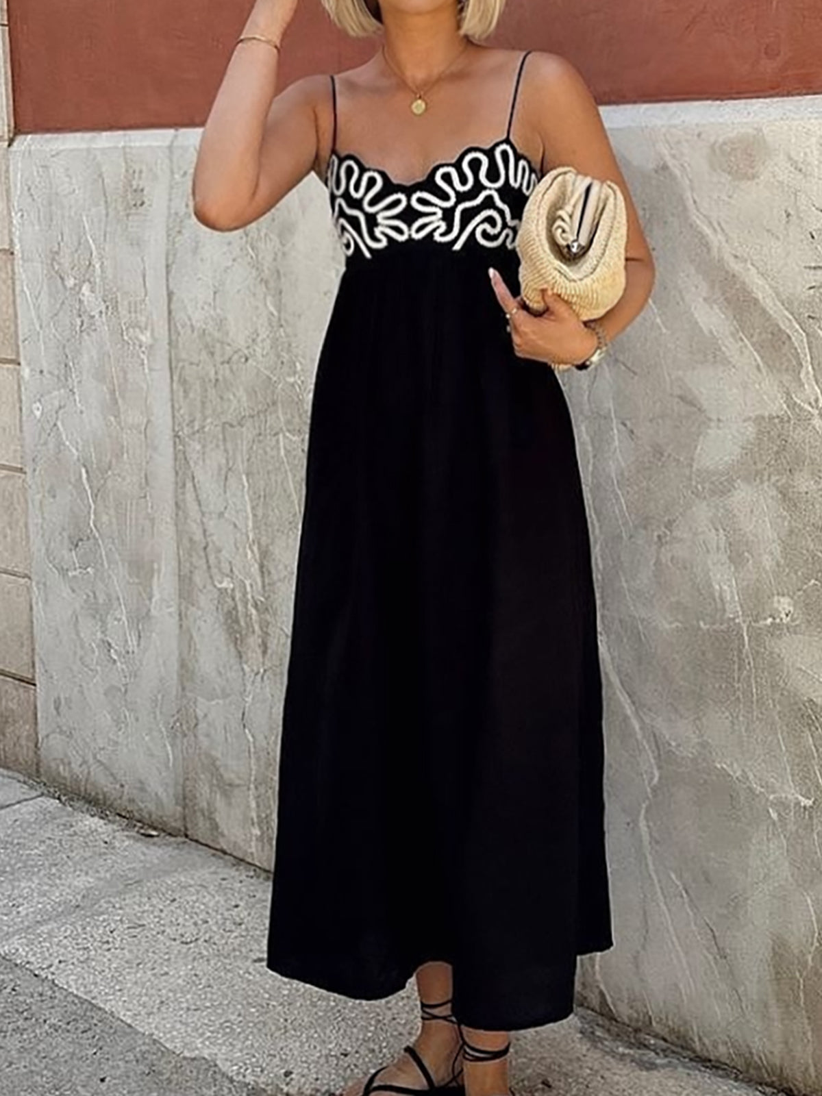 Vestido largo mujer con tirantes finos bordado elegante - Mavetta