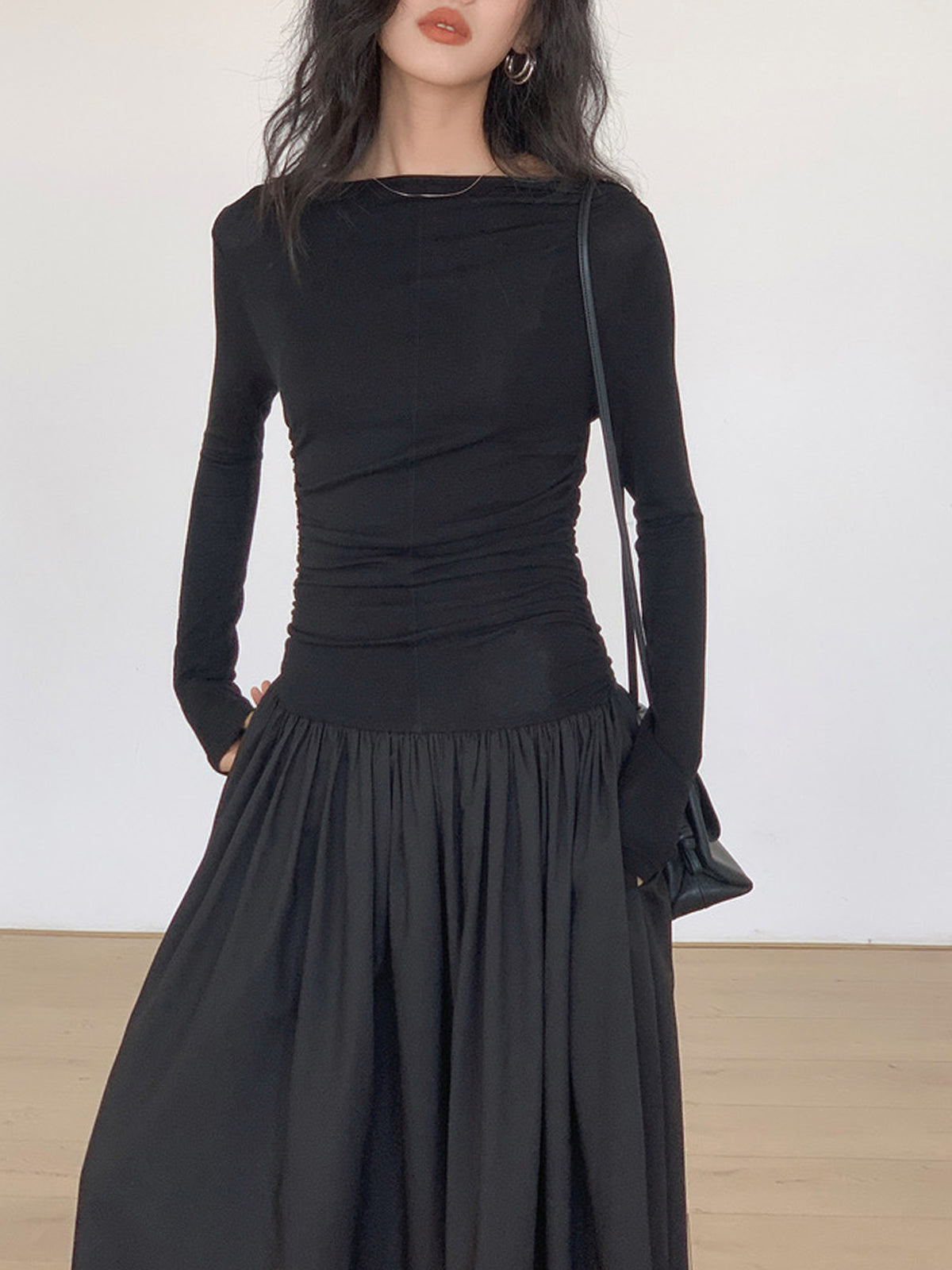 Vestido midi mujer de plumeti con paneles plisados