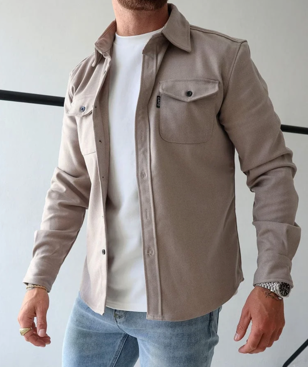 Chaqueta hombre con bolsillos delanteros y diseño versátil - Mavetta