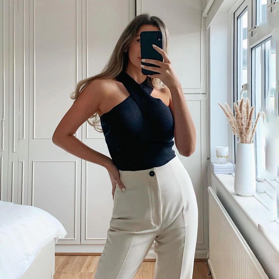 Mujer de Punto Acanalado Cruzado Estilo Halter
