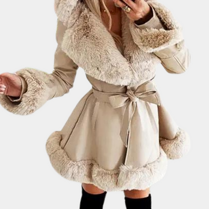 Chaqueta Mujer con Capucha Diseño Elegante - Mavetta