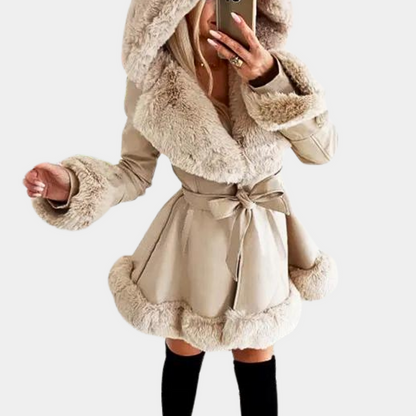 Chaqueta Mujer con Capucha Diseño Elegante