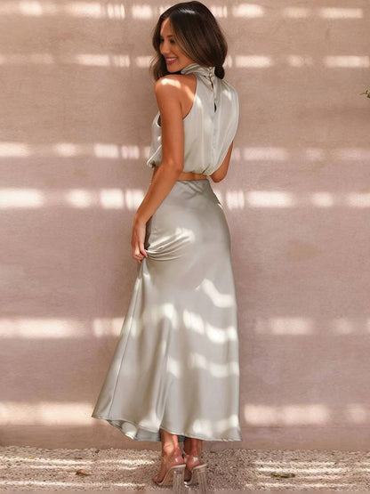 Conjunto Mujer de Satén Halter y Falda Maxi Elegante