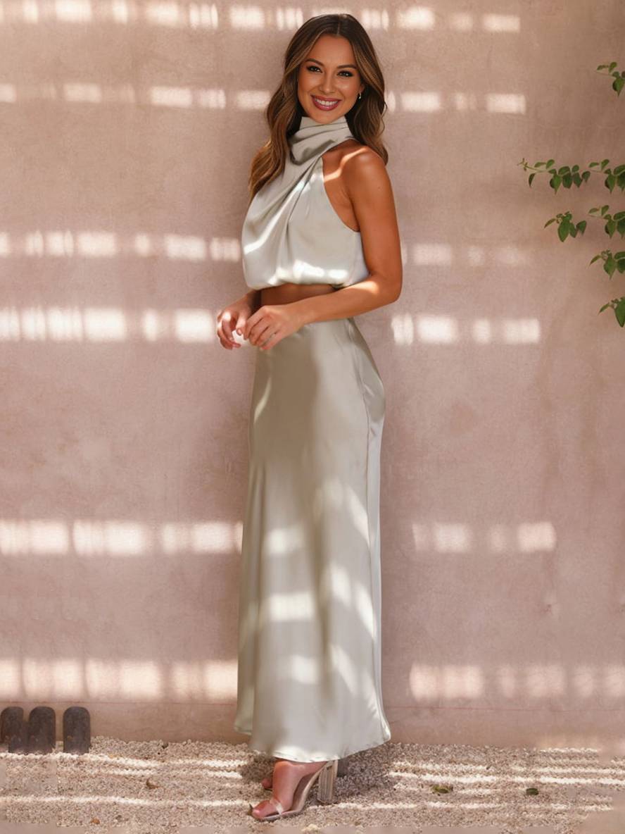 Conjunto Mujer de Satén Halter y Falda Maxi Elegante
