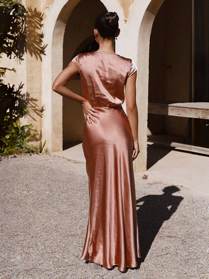 Vestido maxi mujer de satén escote en V mangas cortas capa