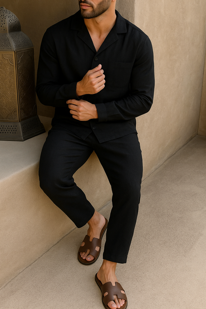 Conjunto hombre camisa abierta y pantalones rectos transpirable